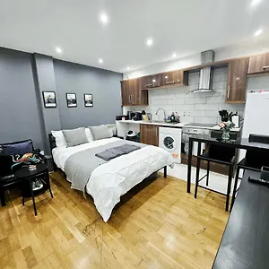 Gdy0 - The Dragon Appartement