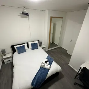 Unique Double Bedroom Appartement