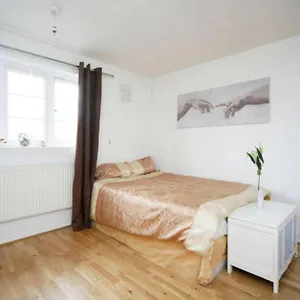 Apartahotel Comfy Doubles, Londres
